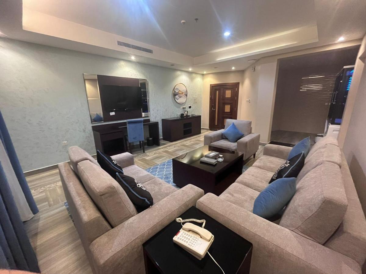 Royal Boutique Hotel Khamis Mushait Exteriör bild