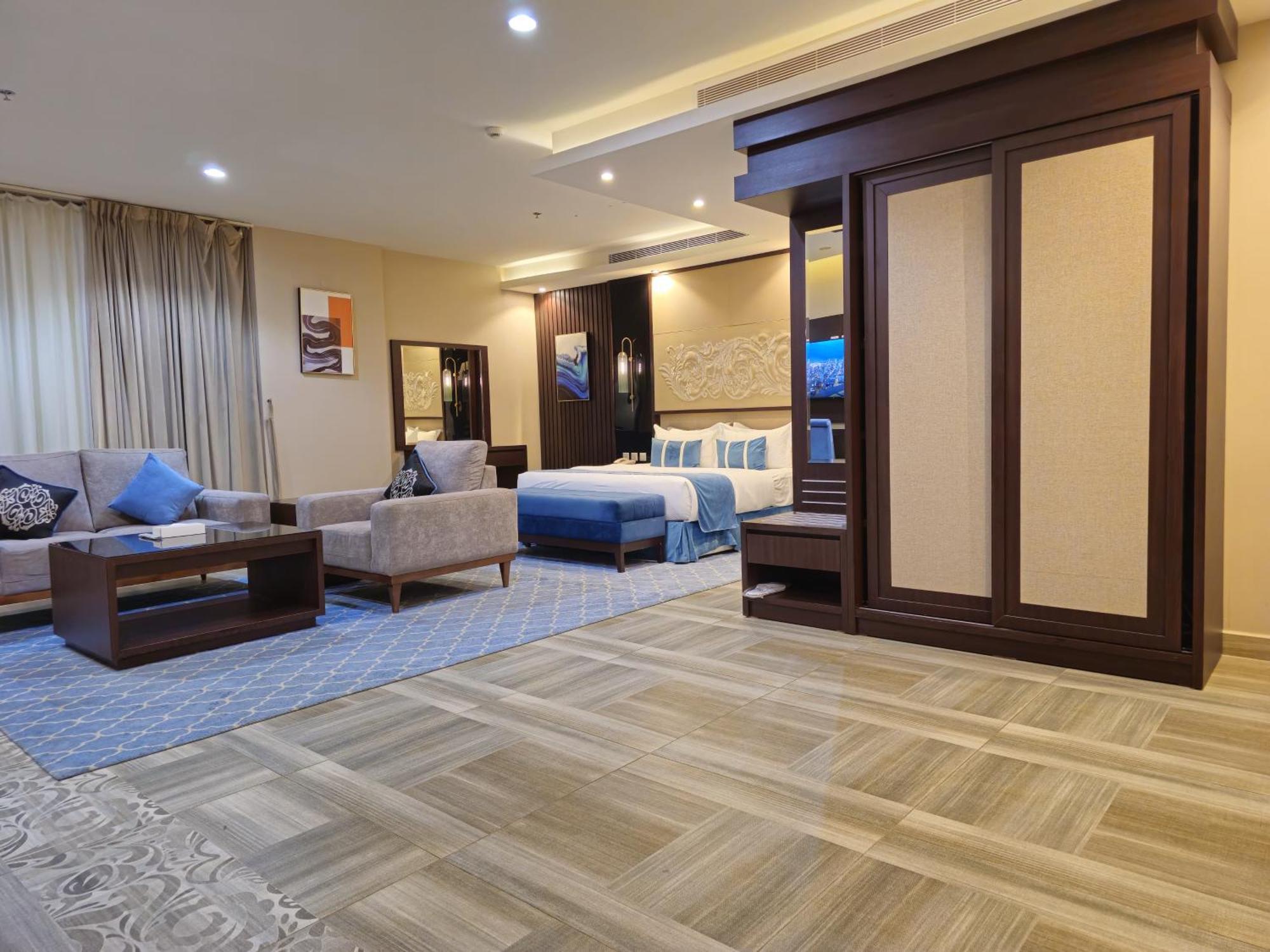 Royal Boutique Hotel Khamis Mushait Exteriör bild