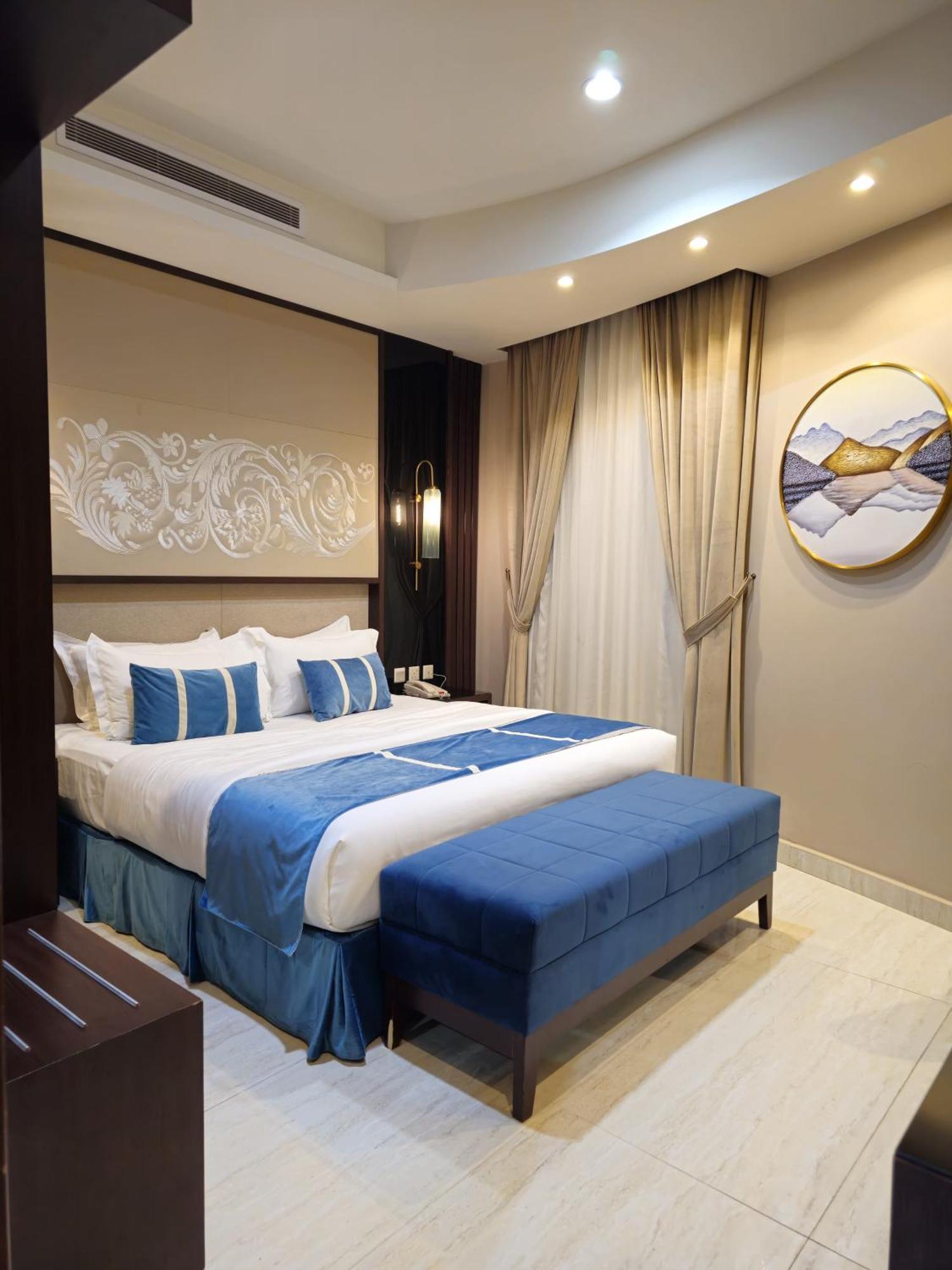 Royal Boutique Hotel Khamis Mushait Exteriör bild